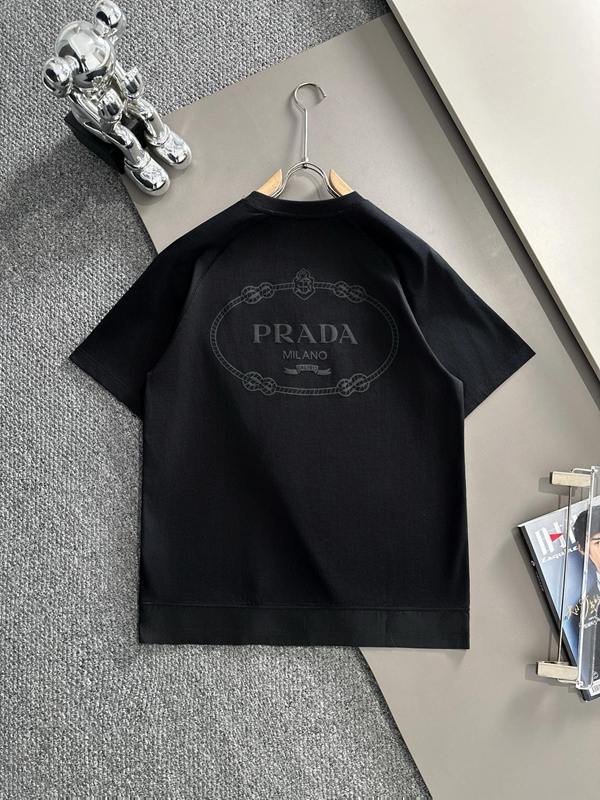 ブランドTシャツ背面デザイン